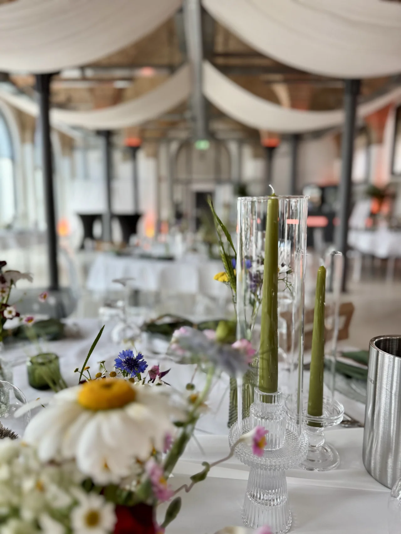 festglanz-classic-saal-floral.jpg