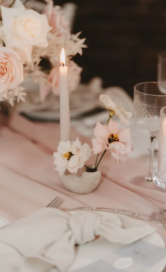 Florale Säule in Blush